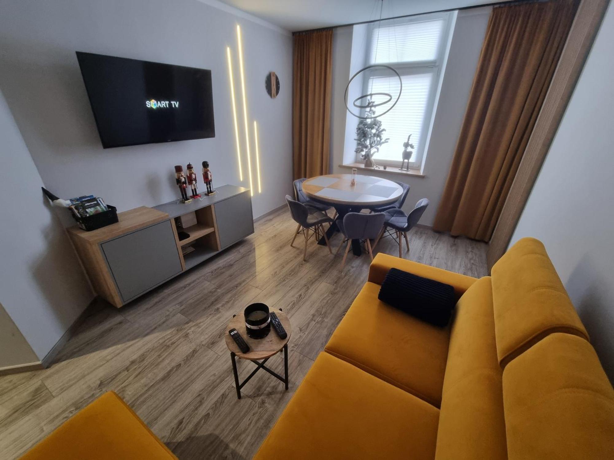 Apartament Lux Lemon Jelenia Góra Eksteriør billede