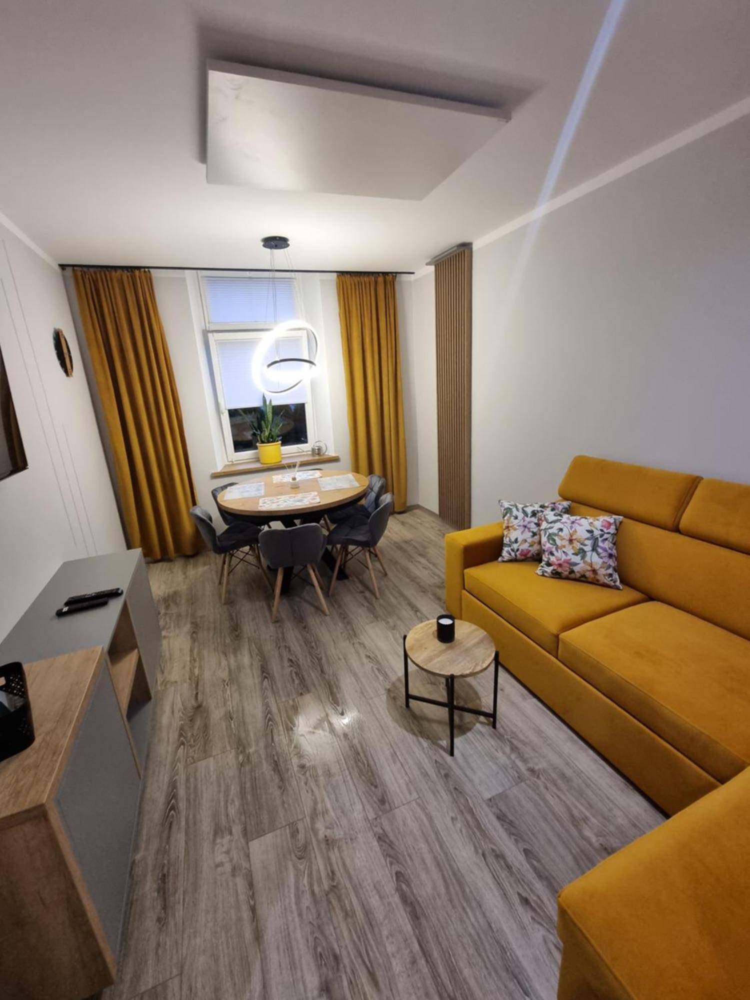 Apartament Lux Lemon Jelenia Góra Eksteriør billede