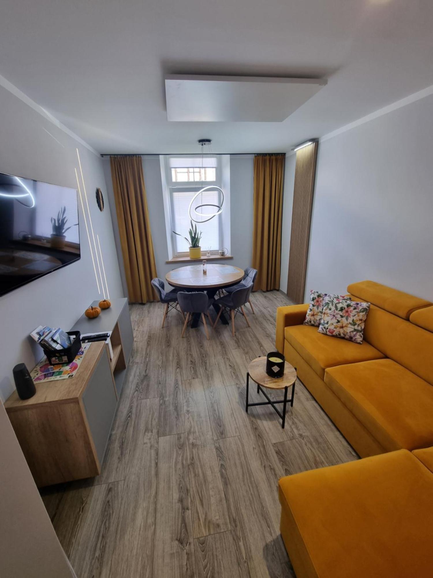 Apartament Lux Lemon Jelenia Góra Eksteriør billede